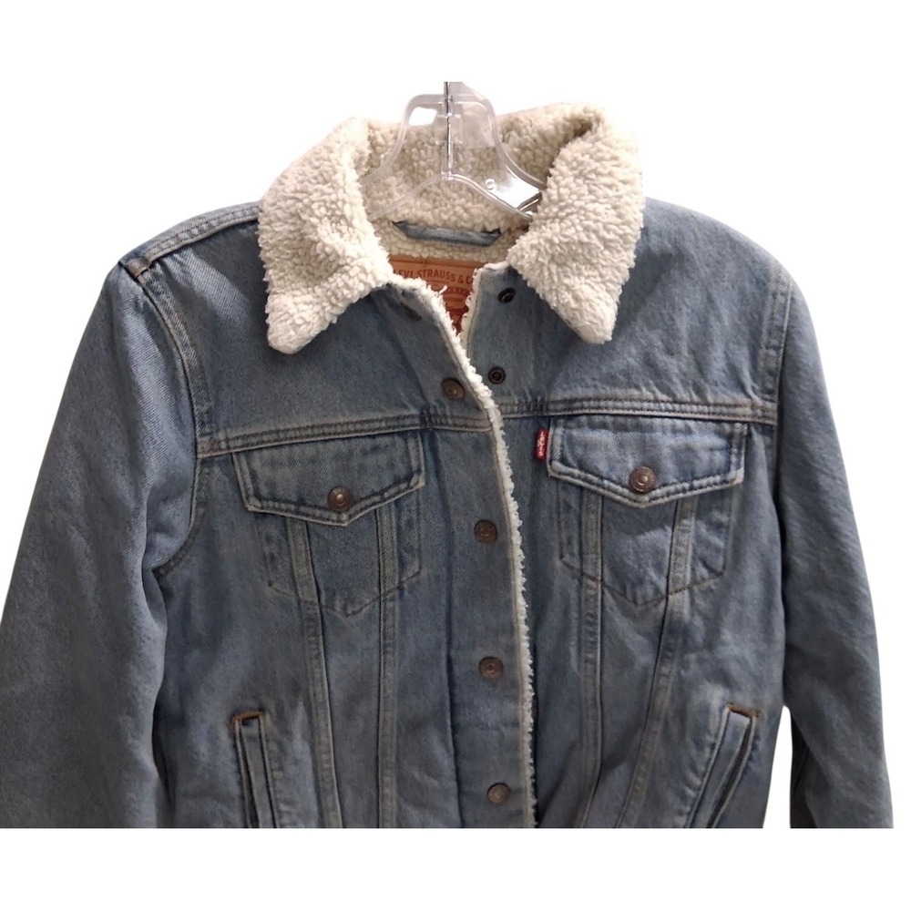 Levis Womens Ex-Boyfriend Sherpa Trucker Jacket‎ Light Denim 36136-0000 Small
